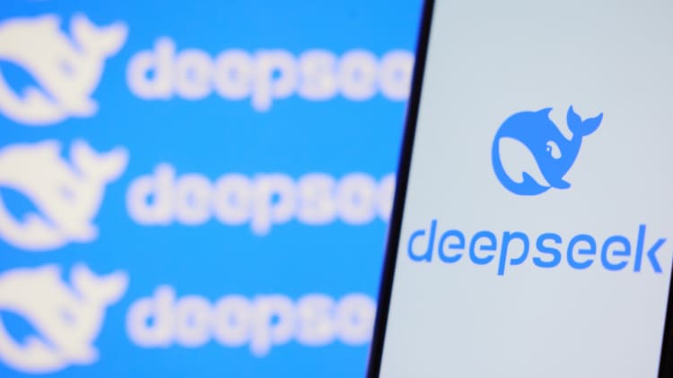 DeepSeek大幅降价，意在重塑AI硬件生态