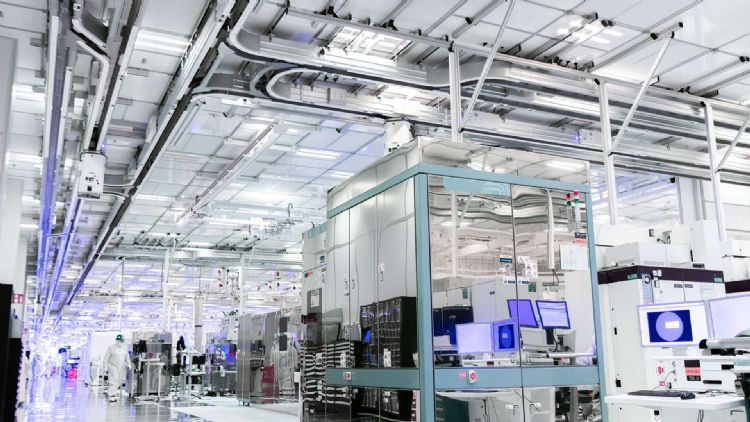 英特尔爱尔兰Fab 34量产Intel 4制程 踏出追上台积电重要一步