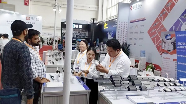不同品牌的滚珠导轨速度、噪音与寿命有何差异？