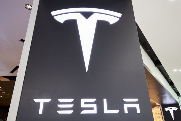 Tesla上海超级工厂生产第200万辆电动车