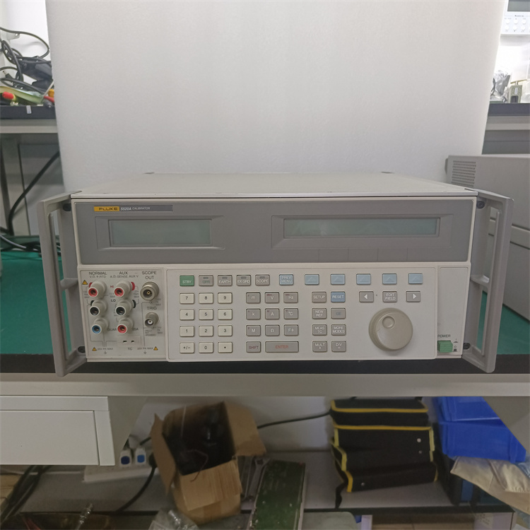 Fluke 5520A/5500A多产品校准器