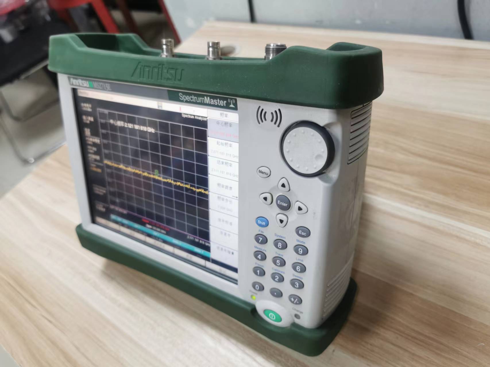 安立MS2713E手持频谱分析仪9 kHz – 6 GHz