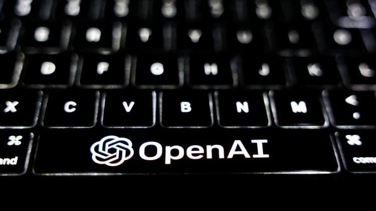 OpenAI明年账面亏损390亿美元，实际仅亏80亿