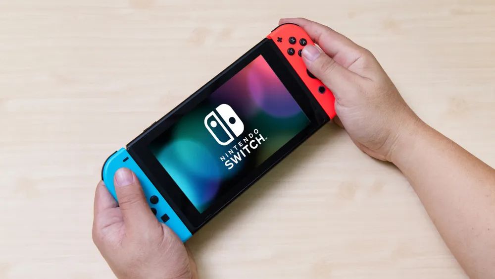 Switch销量大跌拖累任天堂业绩下滑；推特将支持通话和加密私信等功能；中芯集成登陆科创板 | 日报