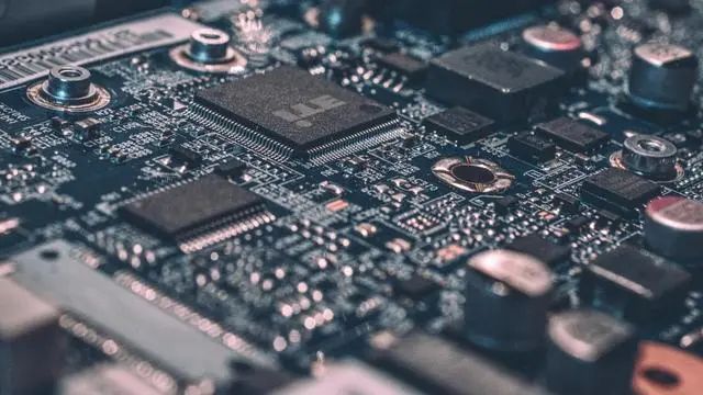 如何在FPGA上搭建一个Cortex-M3软核？