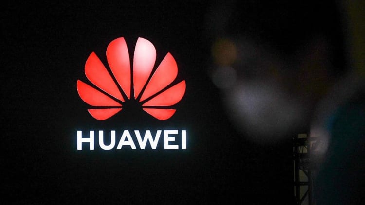 华为新机将搭载双层串联OLED,京东方成关键供应商
