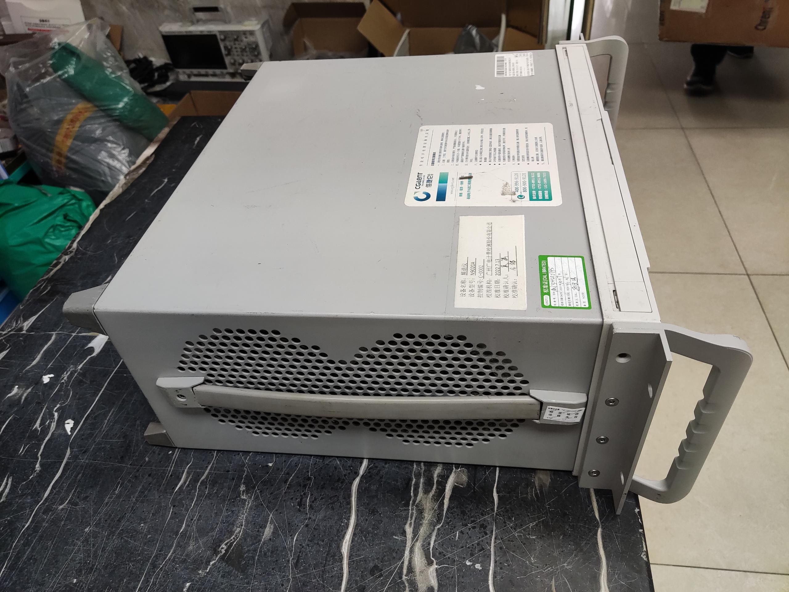 8665B 高性能 信号 发生器， 6 GHz