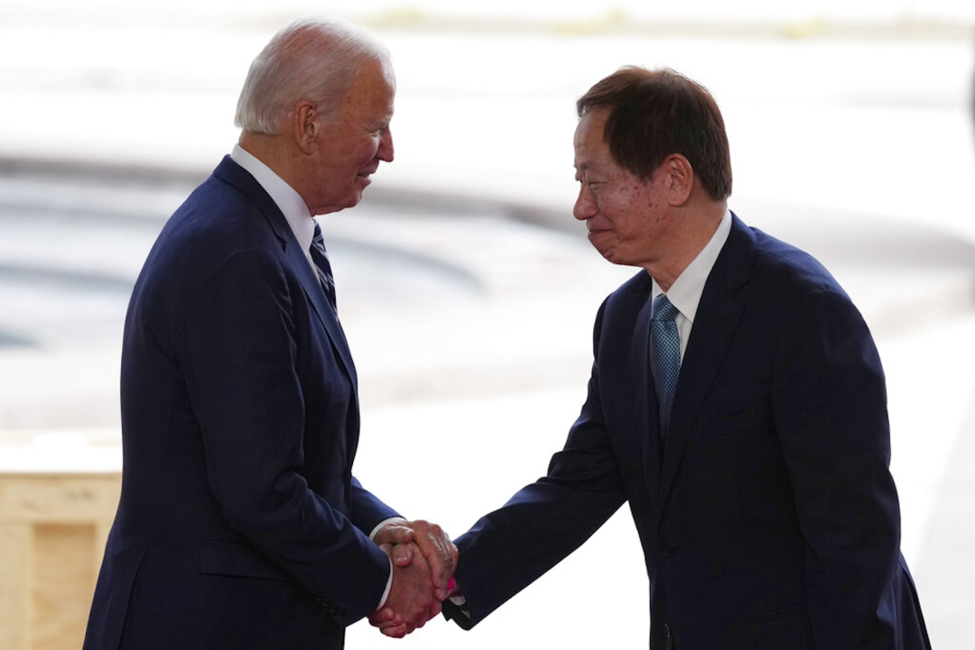 拜登\\库克站台迁厂典礼，但台积电美国厂面临的问题还很多