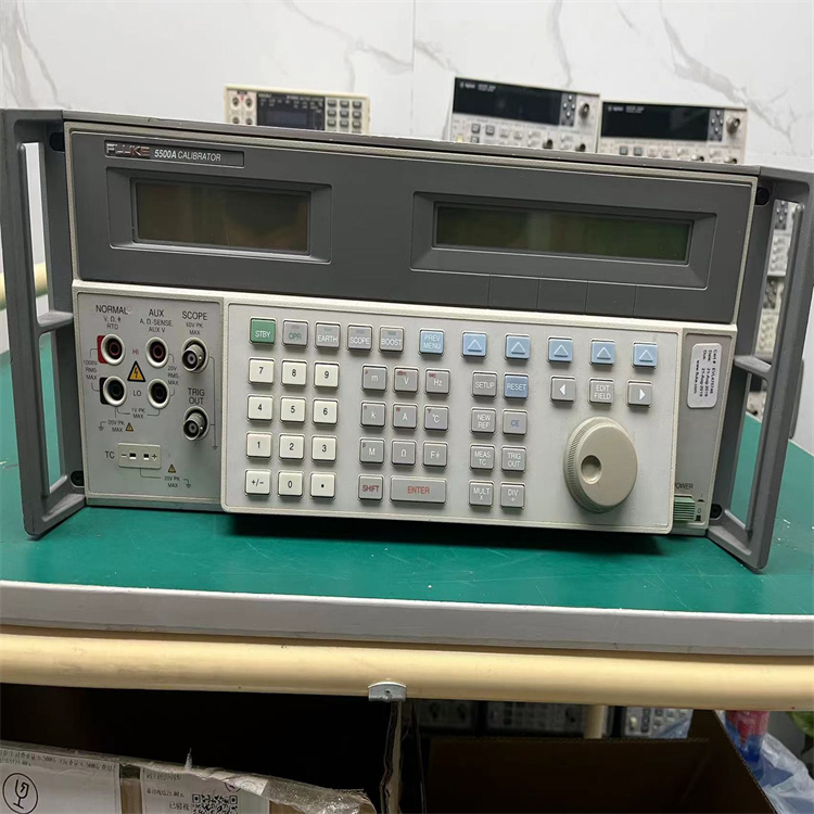 福禄克5500A校准仪/FLUKE5500A