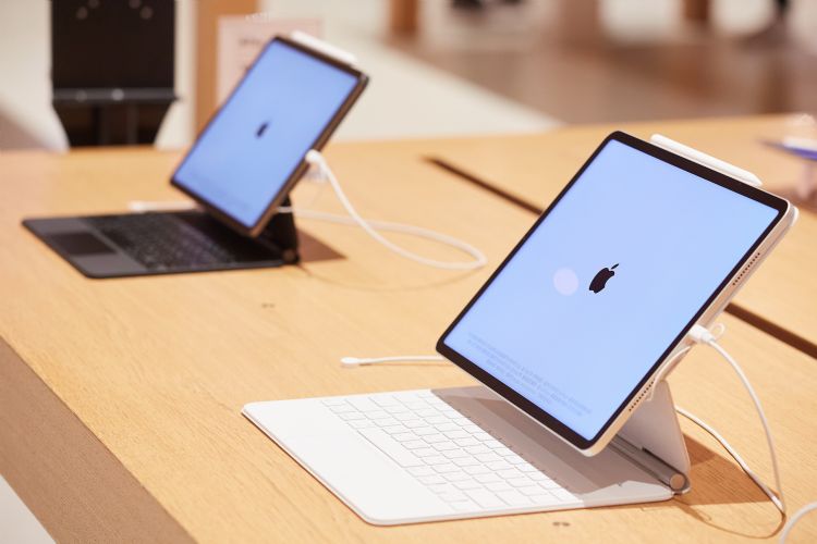 折叠iPad紧锣密鼓开发 最快2H24量产