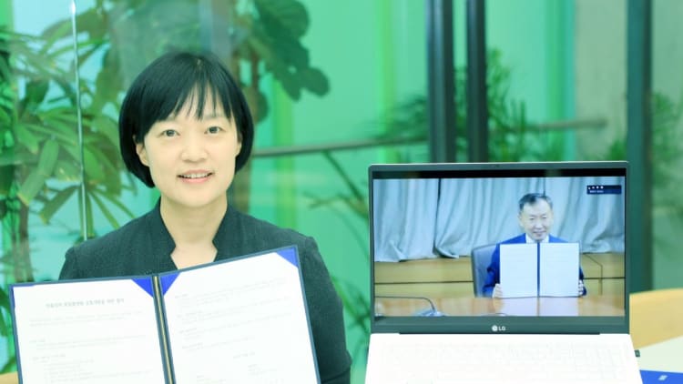 韩国总统提名Naver前CEO韩圣淑为下任总理