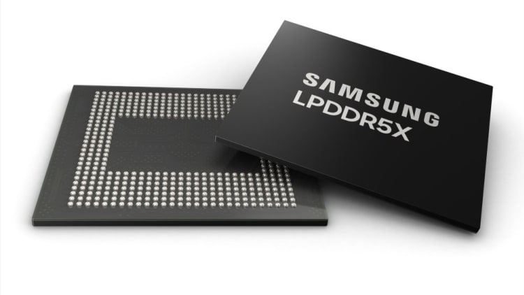传三星拟推LPDDR5X存算一体AI推理方案