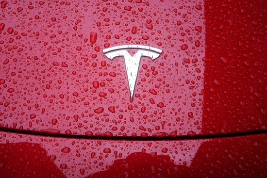 车窗安全系统存在隐患，特斯拉召回110万辆美国汽车