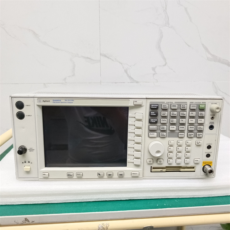Agilent安捷伦E4440A频谱分析仪，3 Hz 至 26.5 GHz