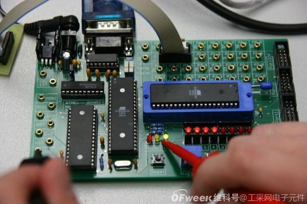 应用在IPM接口隔离领域中的光电耦合器
