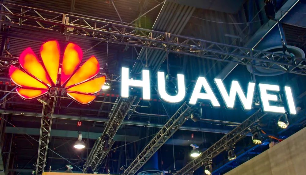华为夏季新品发布会定档5月18日；科大讯飞推出讯飞星火认知大模型；巴菲特称苹果是投资组合中最好的企业 | 日报