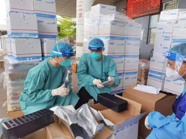 查获走私500多万元电子配件案