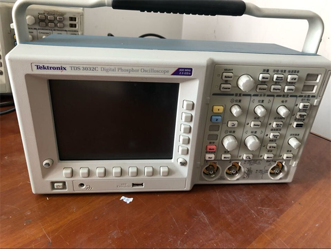 tektronix泰克TDS3032数字荧光示波器TDS3032B