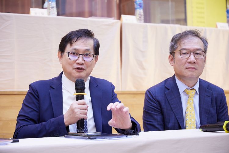 新旧产品空窗期 和硕8月营收双减