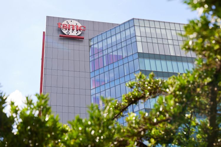 台积电营运逐季增温 二线晶圆代工盼4Q谷底