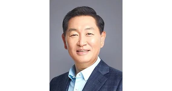 三星电子CEO预计科技产品需求将持续低迷；微软CEO称科技行业未来2年仍笼罩在阴霾之下 | TMT大咖说