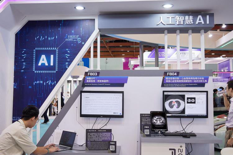 AI PC新平台年底现身 周边芯片业者盼需求点火