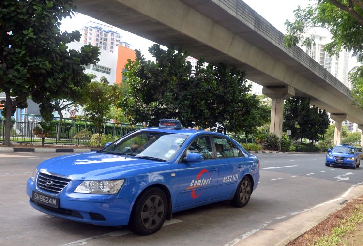 解出租车司机荒 Gojek携手新加坡领头业者
