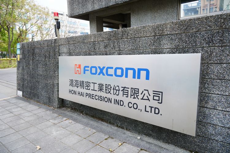 产业惊涛骇浪 富士康台面下的宁静改革