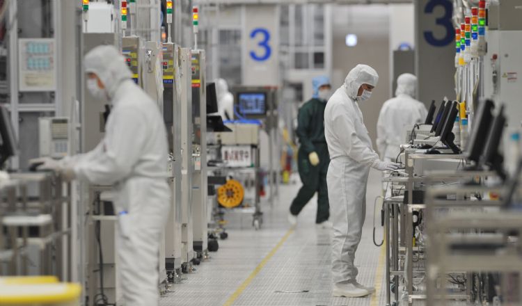 晶圆代工首季毛利率崩跌 众厂全年打回2021年