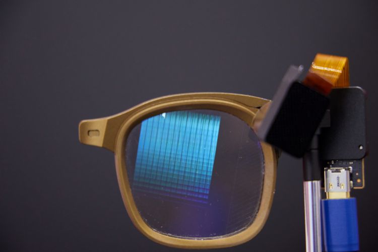 Micro LED AR应用热身起跑 台厂练兵抢第一波商机