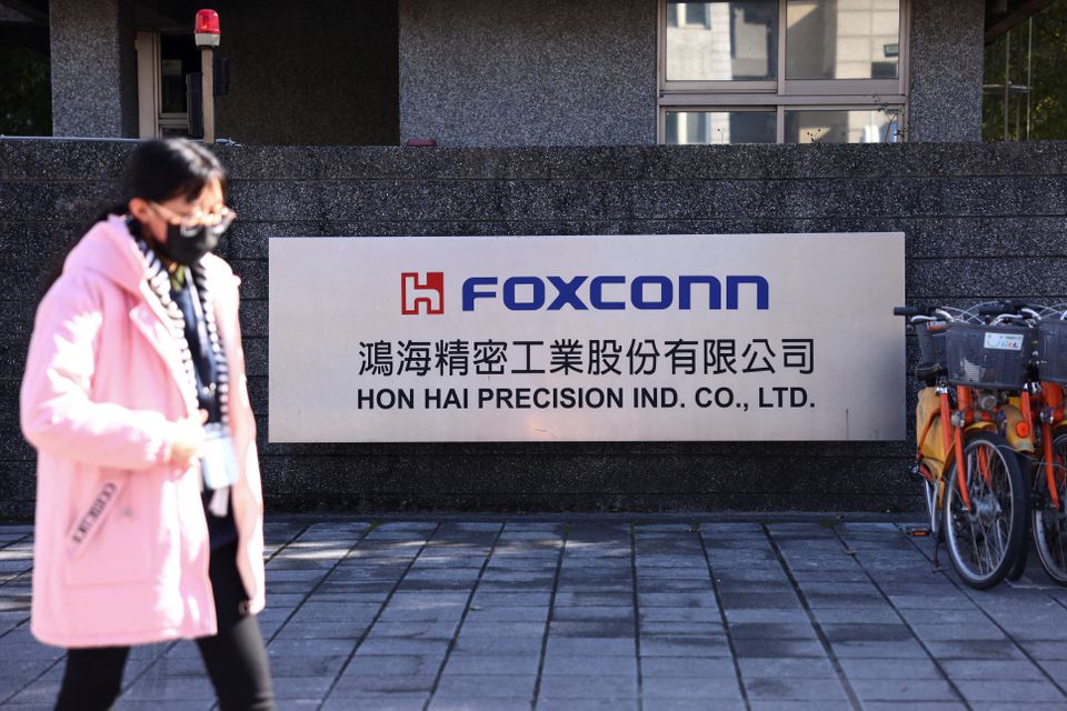 消息称鸿海拿下特斯拉汽车ECU订单，将在墨西哥厂生产