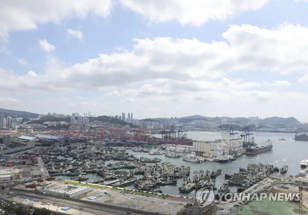 半导体出口额骤降24.7%，“芯战最大受害者”是这个国家？