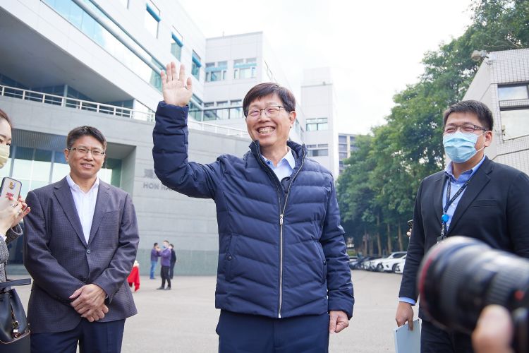 参与Semicon India 2023 刘扬伟强调台湾半导体水牛精神