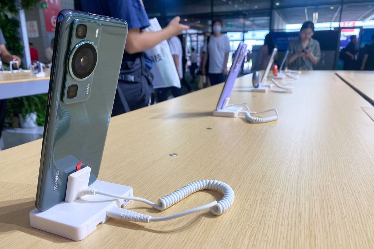 华为1H23净利大增、终端业务受瞩 放眼下半年5G手机
