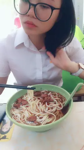 这饭吃的绝了